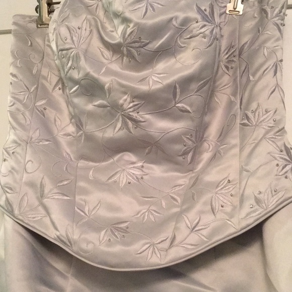 Strapless special occasion dress, silver grey. - Picture 2 of 6